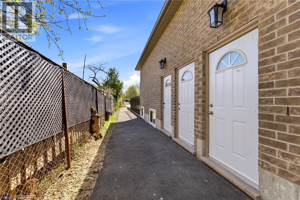 1745 King Street E, Hamilton, Ontario  L8K 1V6 - Photo 46 - 40841205