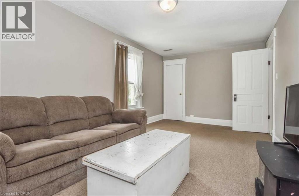 153 St Andrews Street, Cambridge, Ontario  N1S 1N2 - Photo 7 - 40841201