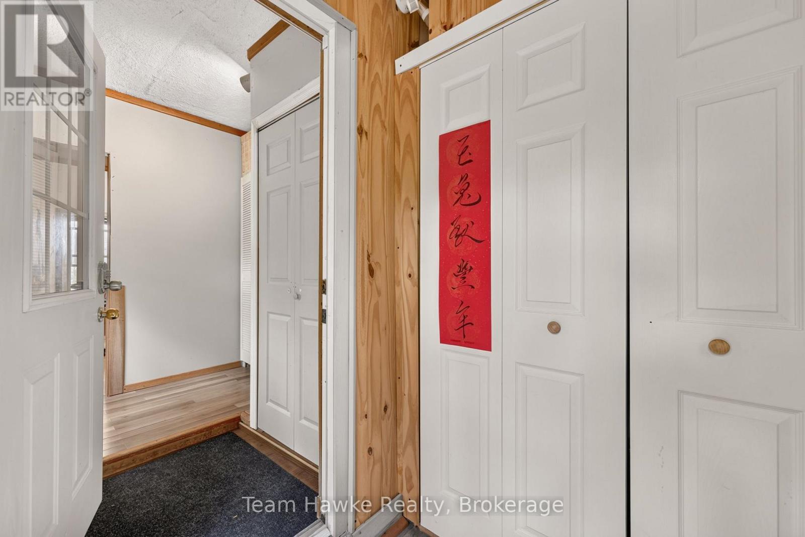 32 Long Point Road, Tay, Ontario  L0K 2C0 - Photo 4 - S13463114
