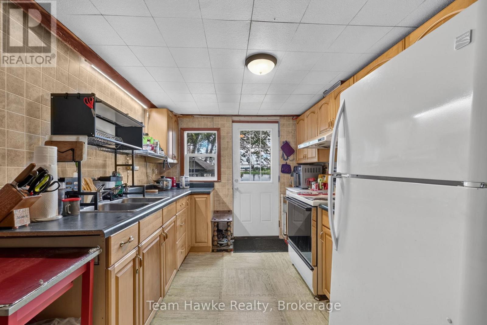 32 Long Point Road, Tay, Ontario  L0K 2C0 - Photo 5 - S13463114