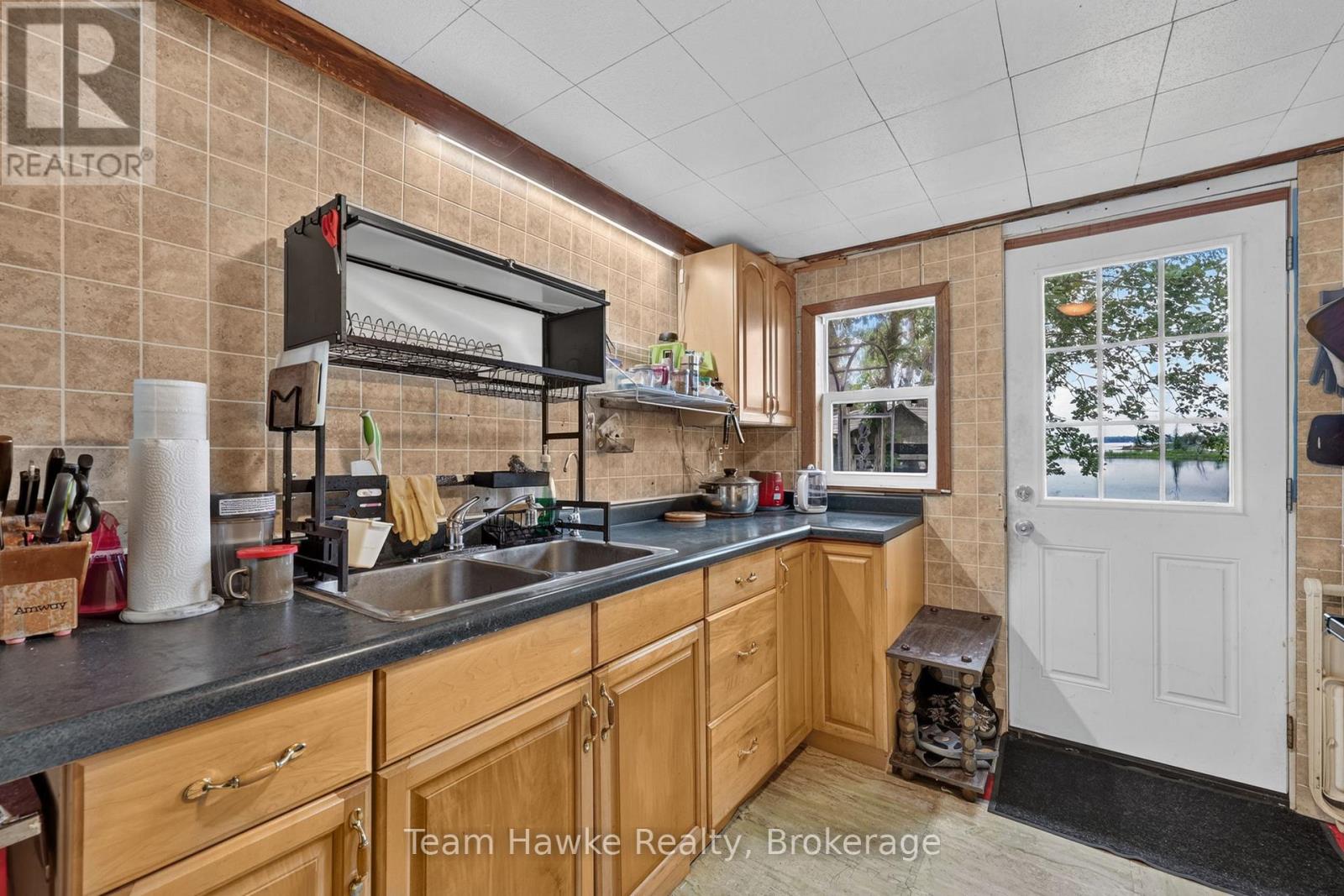 32 Long Point Road, Tay, Ontario  L0K 2C0 - Photo 6 - S13463114