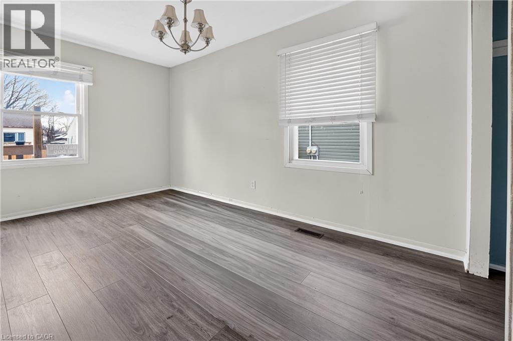 85 Grass Avenue, St. Catharines, Ontario  L2R 1T2 - Photo 10 - 40840808