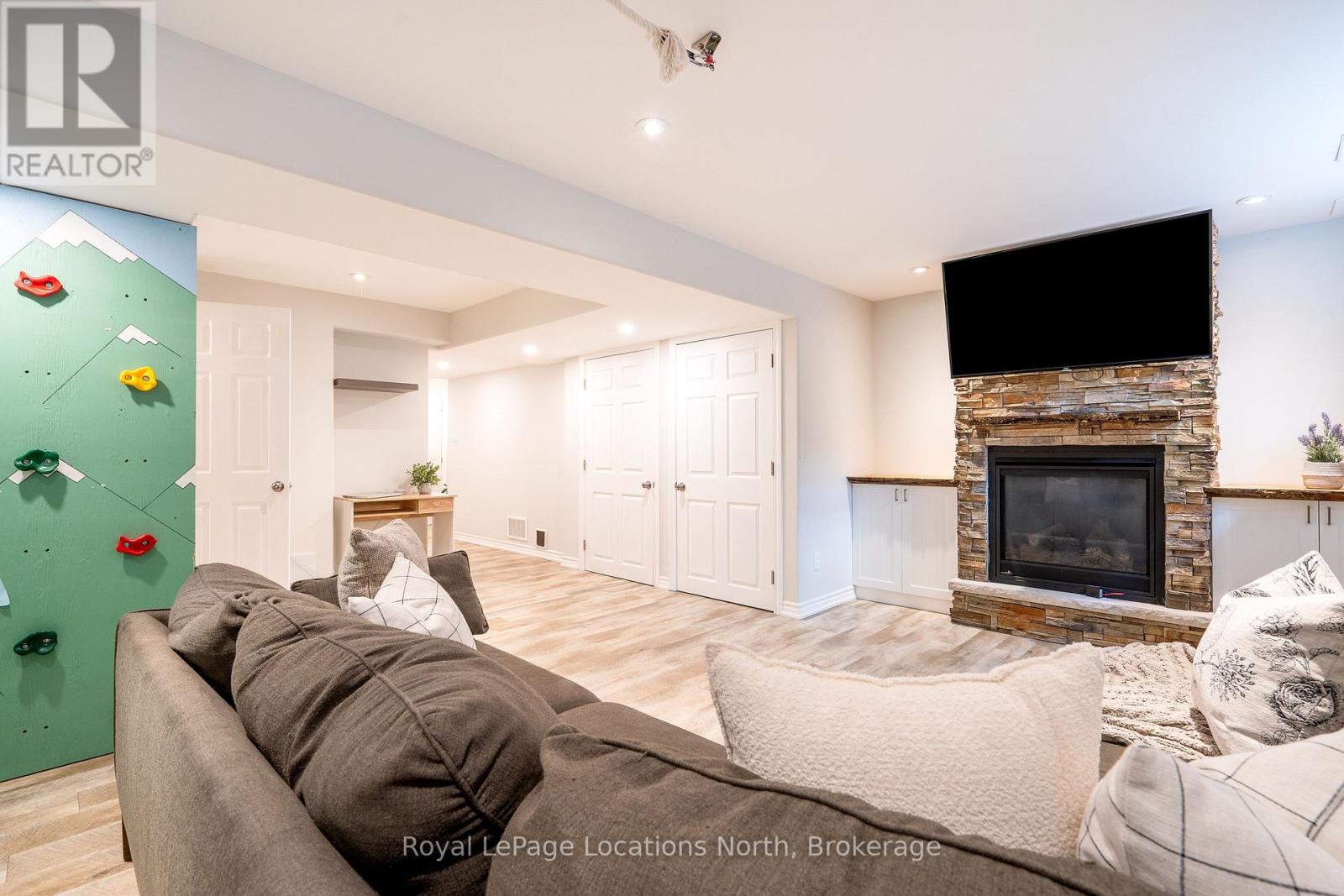21 Barr Street, Collingwood, Ontario  L9Y 0E7 - Photo 30 - S13463280