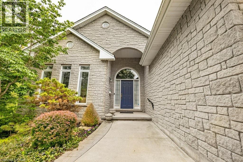 796 Springbank Avenue N, Woodstock, Ontario  N4T 1T5 - Photo 2 - 40840386