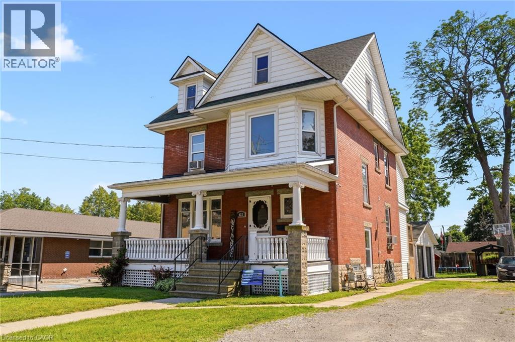 422 Lock Street W, Dunnville, Ontario  N1A 1V6 - Photo 2 - 40839276