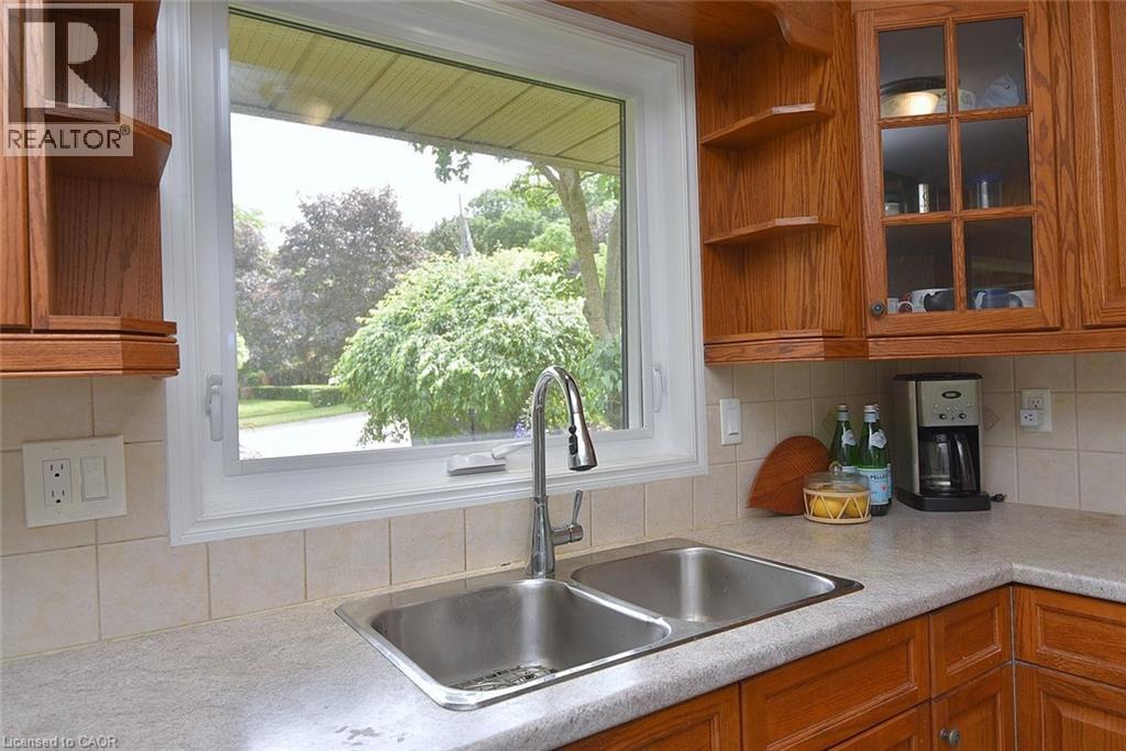 34 Howard Boulevard, Waterdown, Ontario  L8B 0G3 - Photo 20 - 40840763