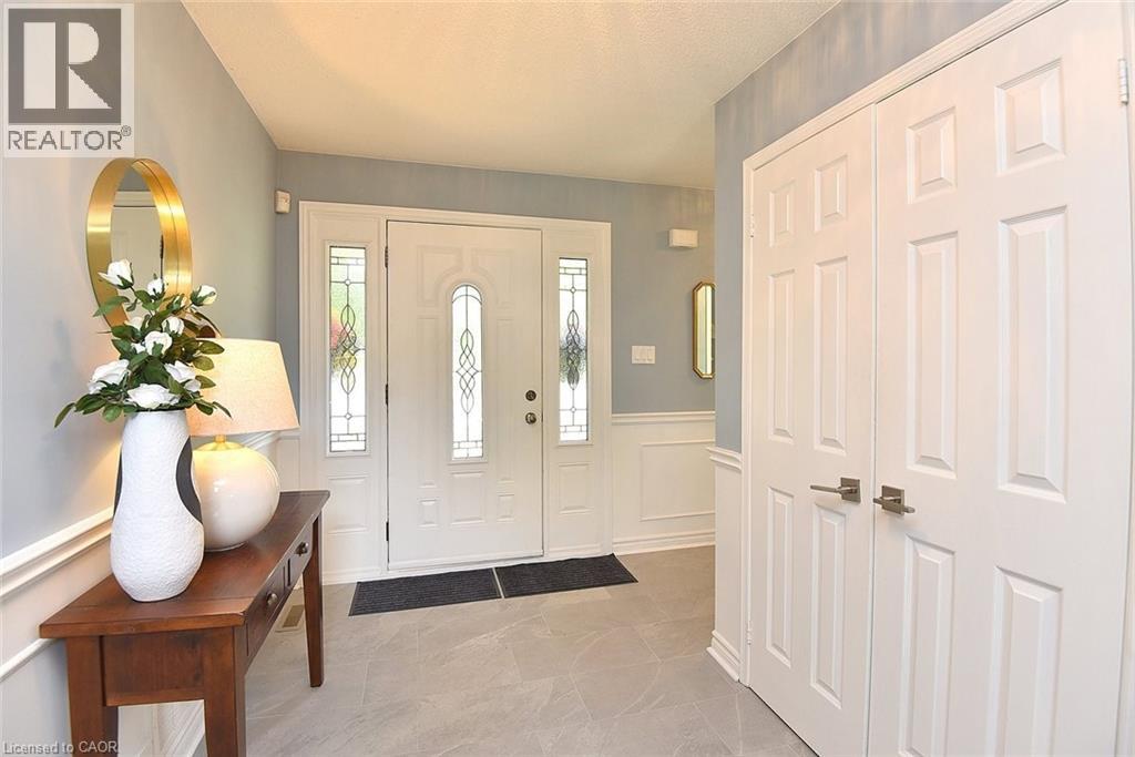 34 Howard Boulevard, Waterdown, Ontario  L8B 0G3 - Photo 8 - 40840763