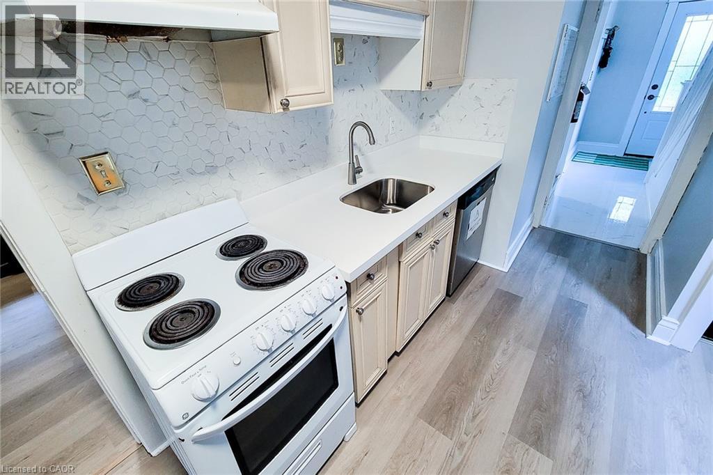 7 Norfolk Street N, Hamilton, Ontario  L8S 3J9 - Photo 12 - 40838972