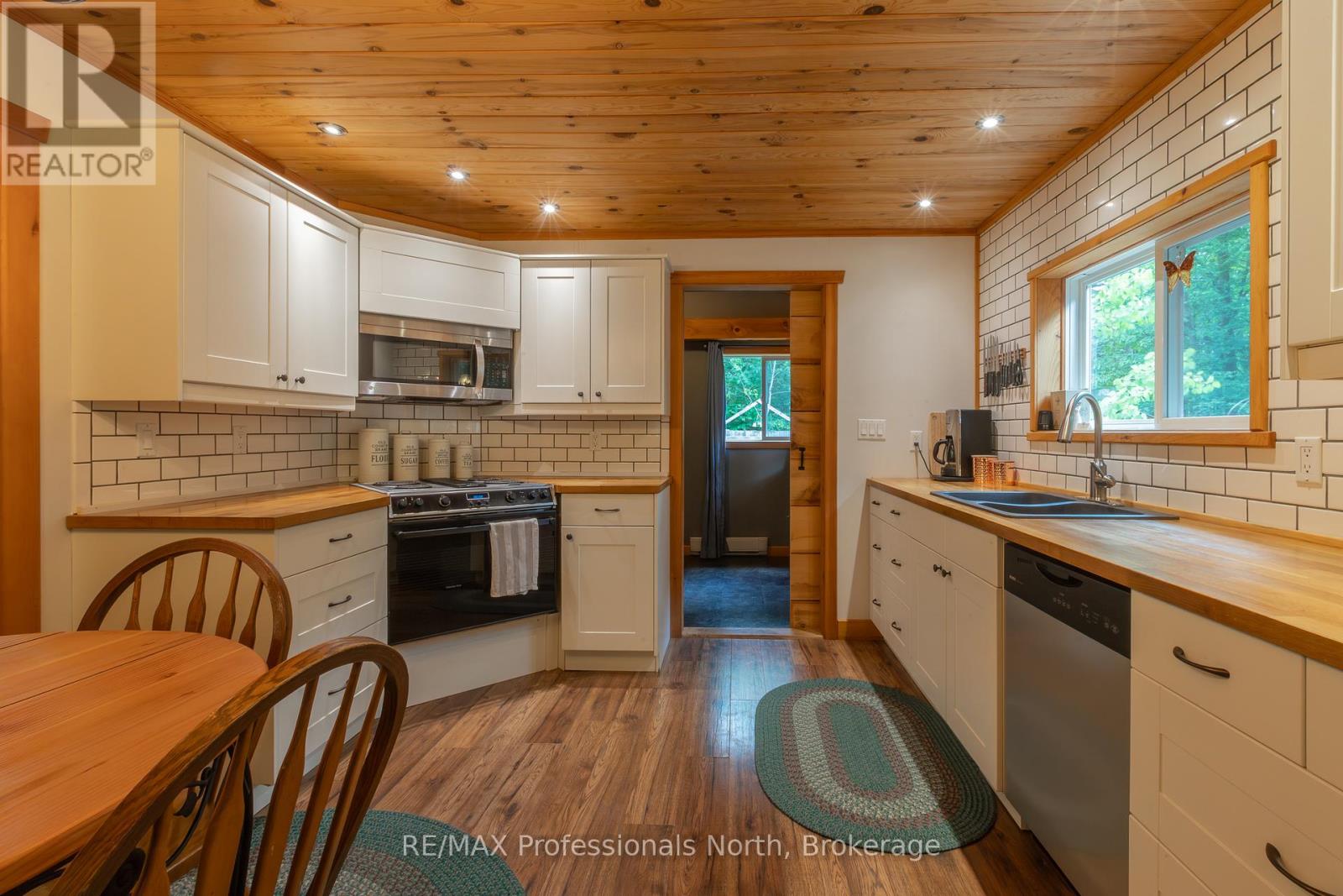 1628 Boshkung Lake Road, Algonquin Highlands, Ontario  K0M 1J1 - Photo 11 - X13463946