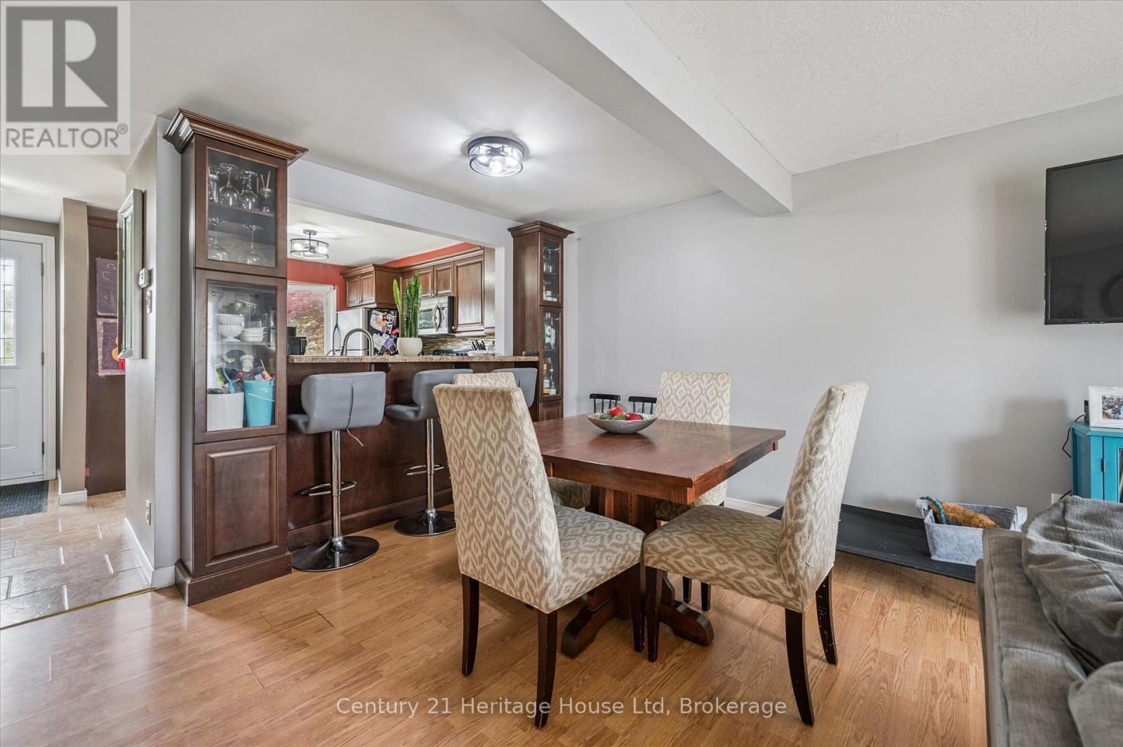 279 Strathallan Street, Centre Wellington, Ontario  N1M 3L6 - Photo 11 - X13463982
