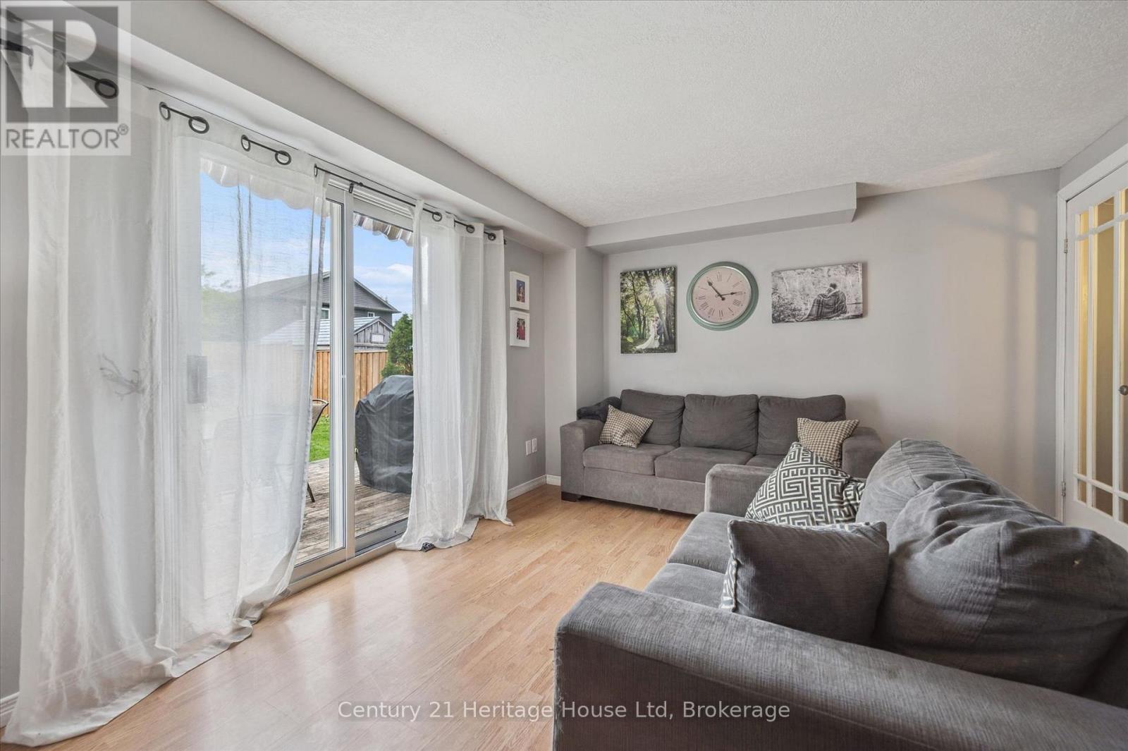 279 Strathallan Street, Centre Wellington, Ontario  N1M 3L6 - Photo 17 - X13463982