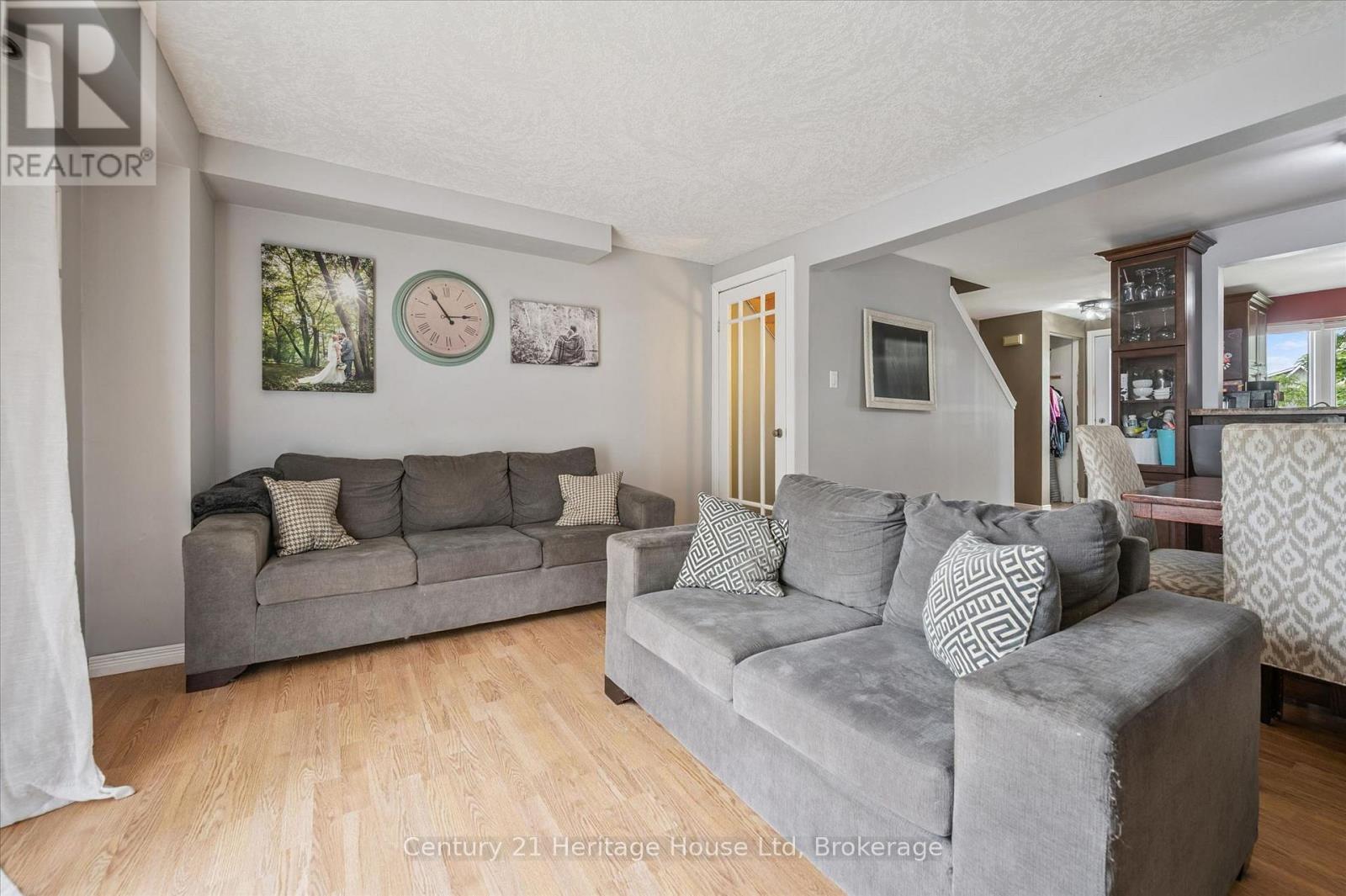 279 Strathallan Street, Centre Wellington, Ontario  N1M 3L6 - Photo 18 - X13463982