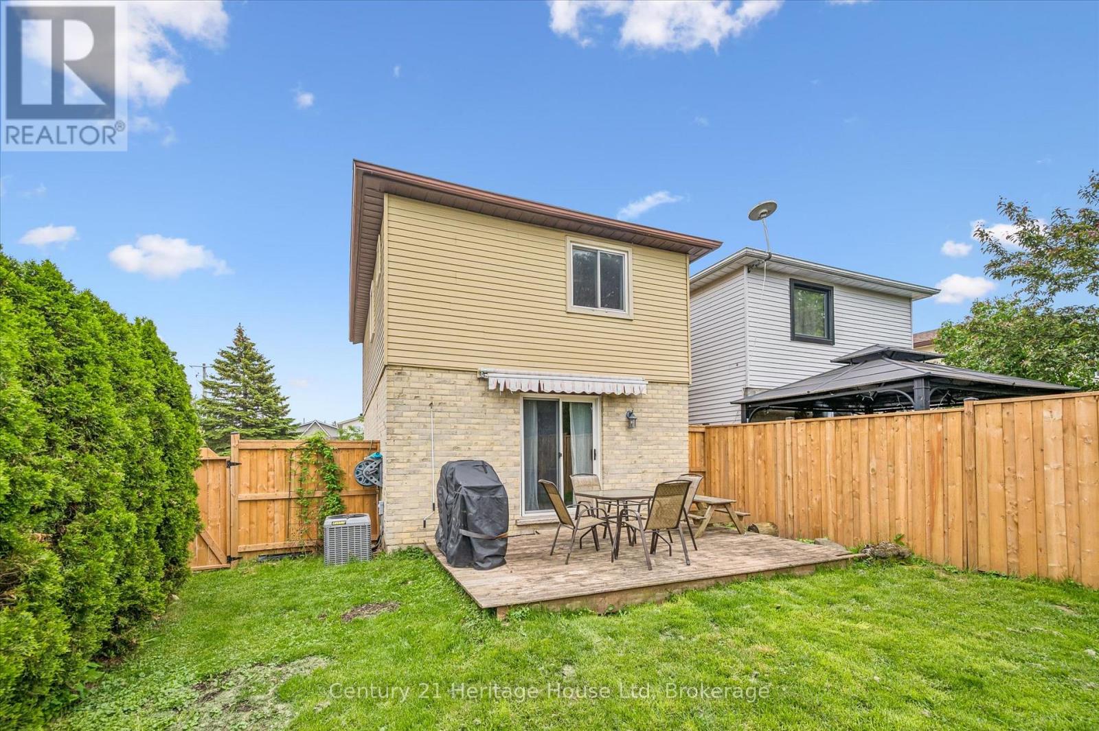 279 Strathallan Street, Centre Wellington, Ontario  N1M 3L6 - Photo 36 - X13463982