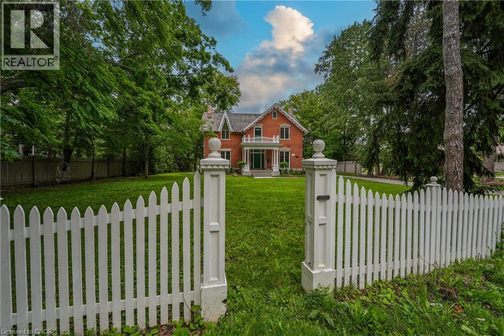 262 Main Street W, Grimsby, Ontario  L3M 1S4 - Photo 2 - 40840942