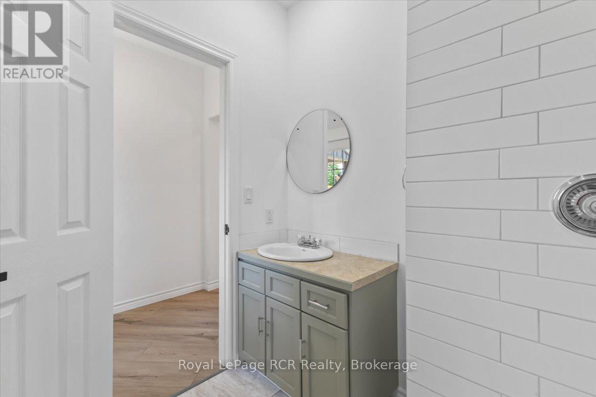 503 10th Avenue, Hanover, Ontario  N4N 2P2 - Photo 16 - X13464498