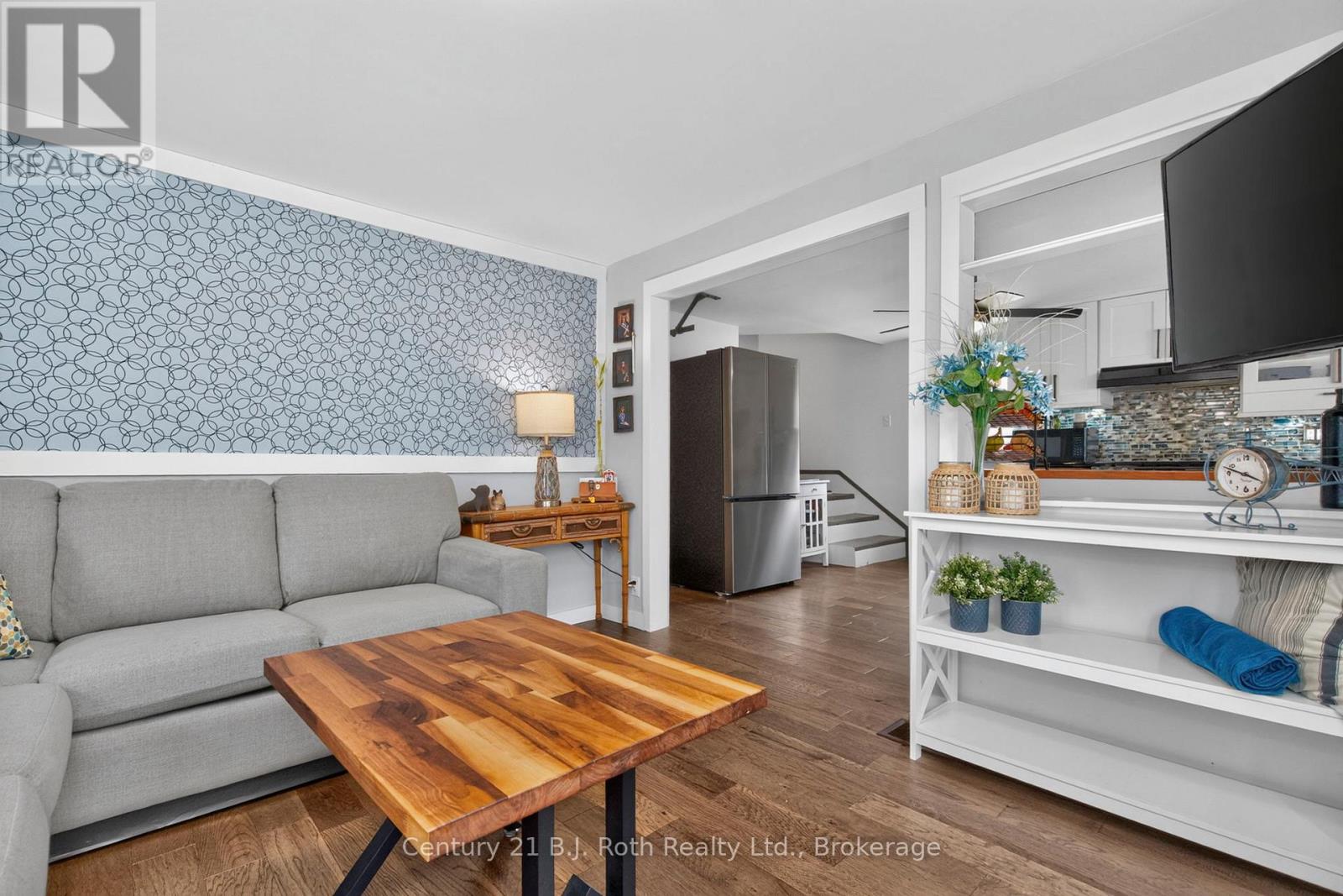 21 Maple Street, Tay, Ontario  L0K 2A0 - Photo 13 - S13464912