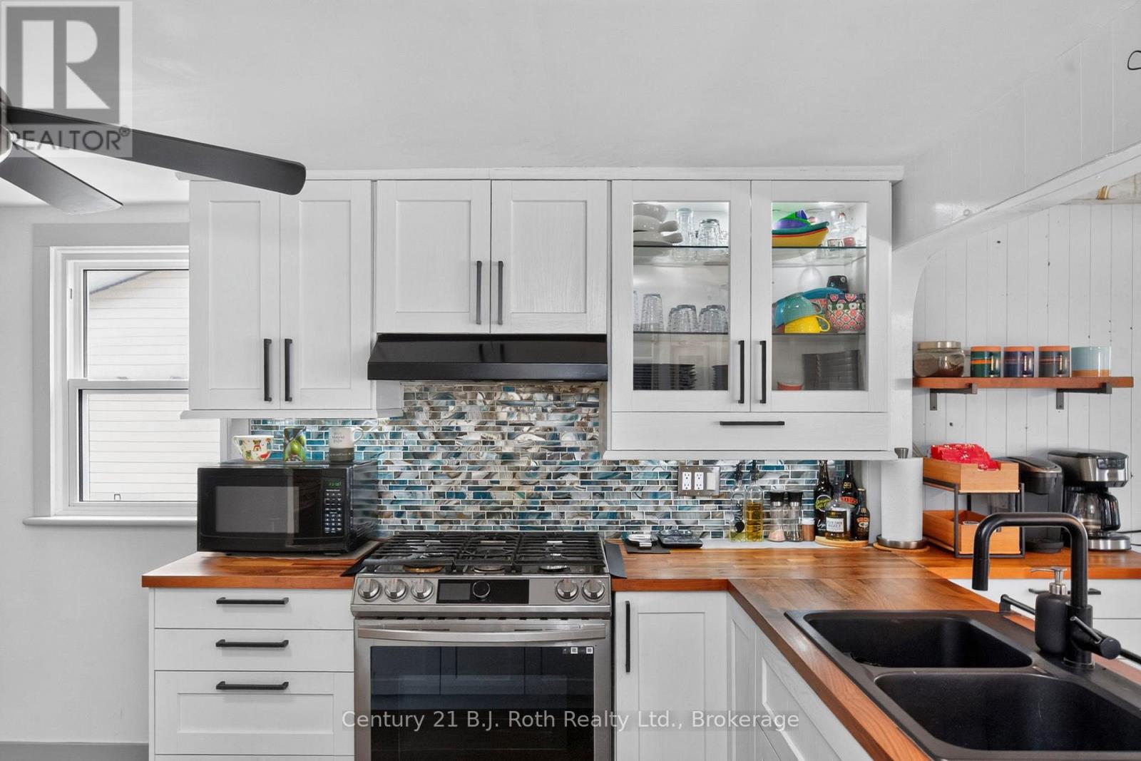 21 Maple Street, Tay, Ontario  L0K 2A0 - Photo 18 - S13464912