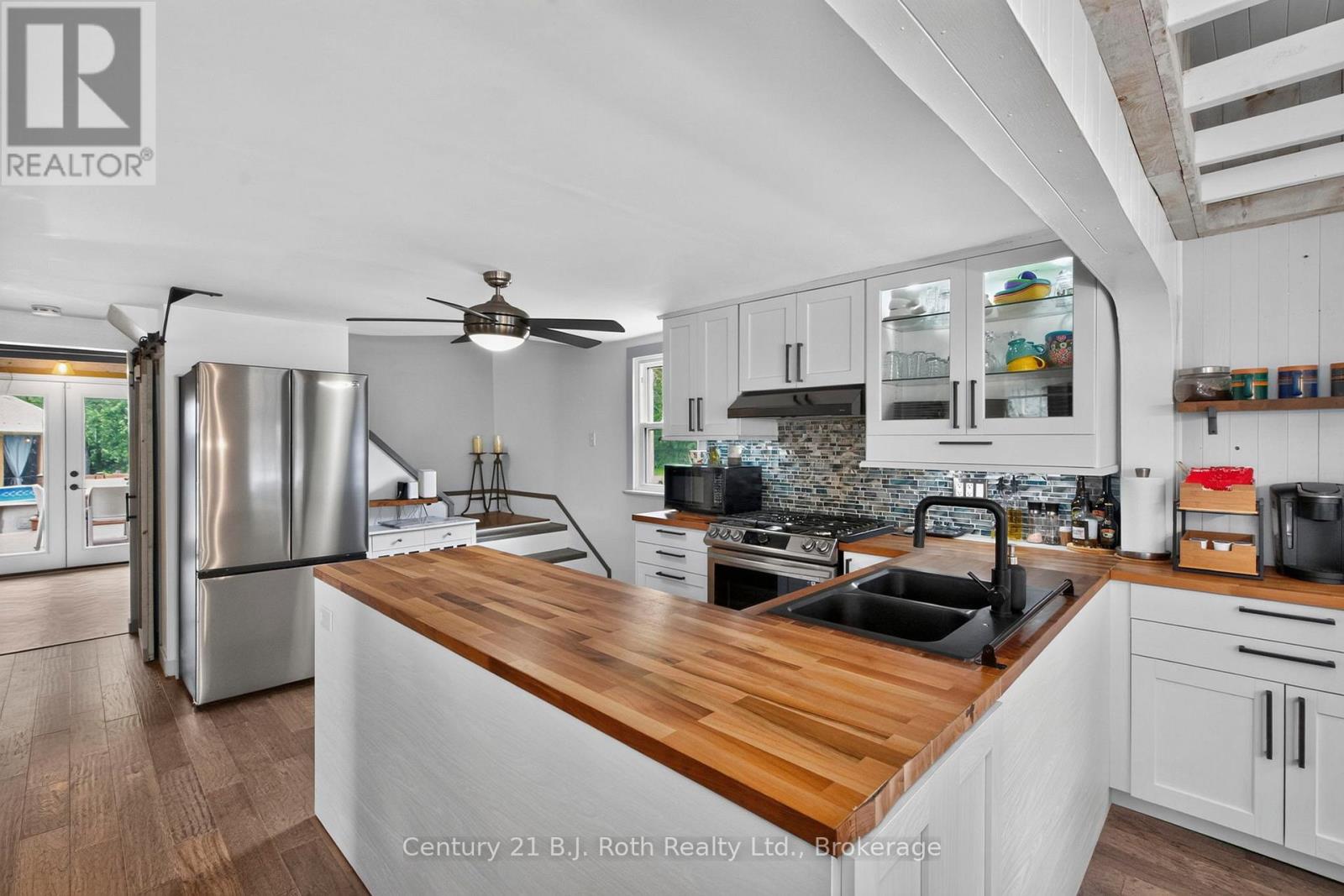 21 Maple Street, Tay, Ontario  L0K 2A0 - Photo 19 - S13464912