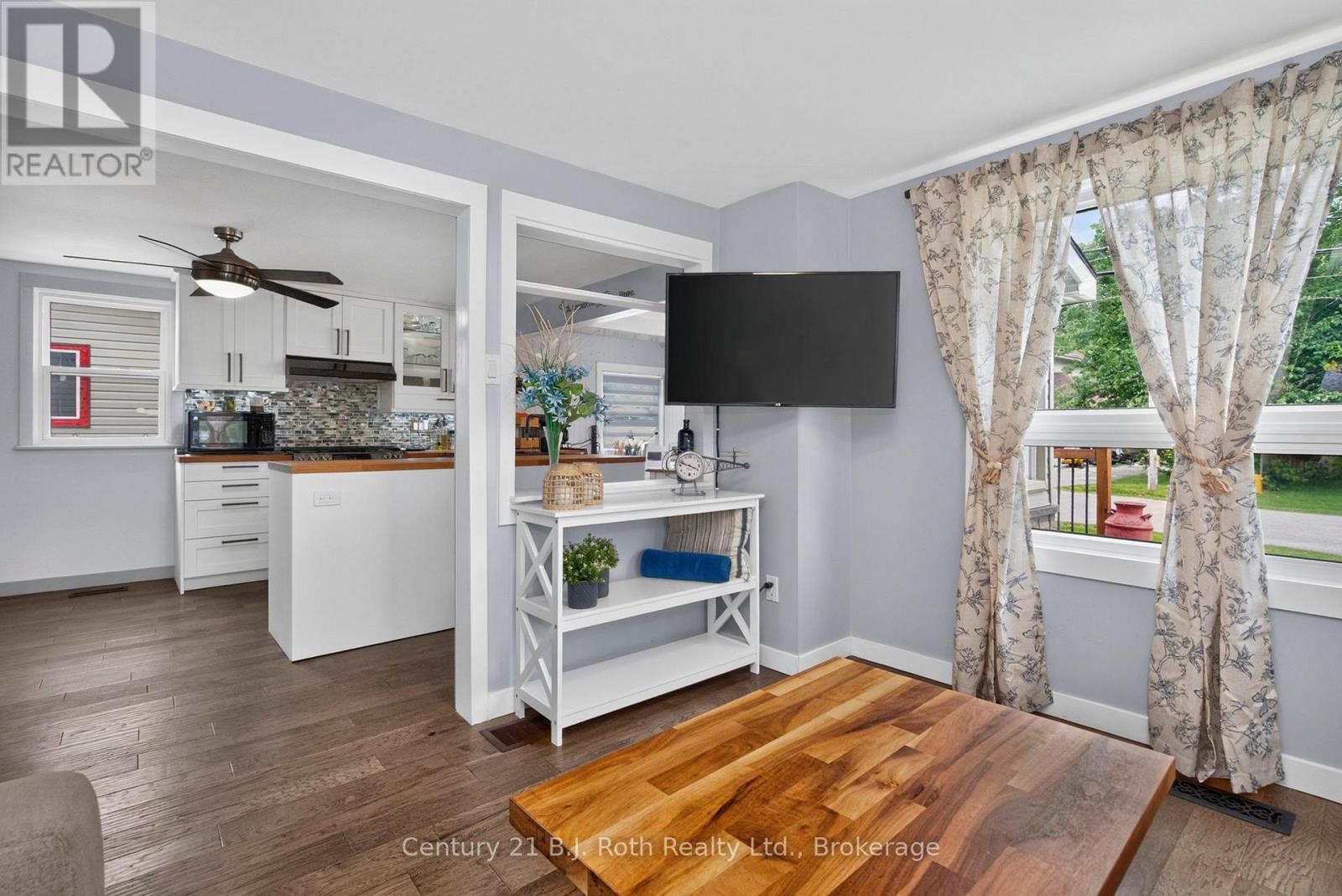 21 Maple Street, Tay, Ontario  L0K 2A0 - Photo 21 - S13464912