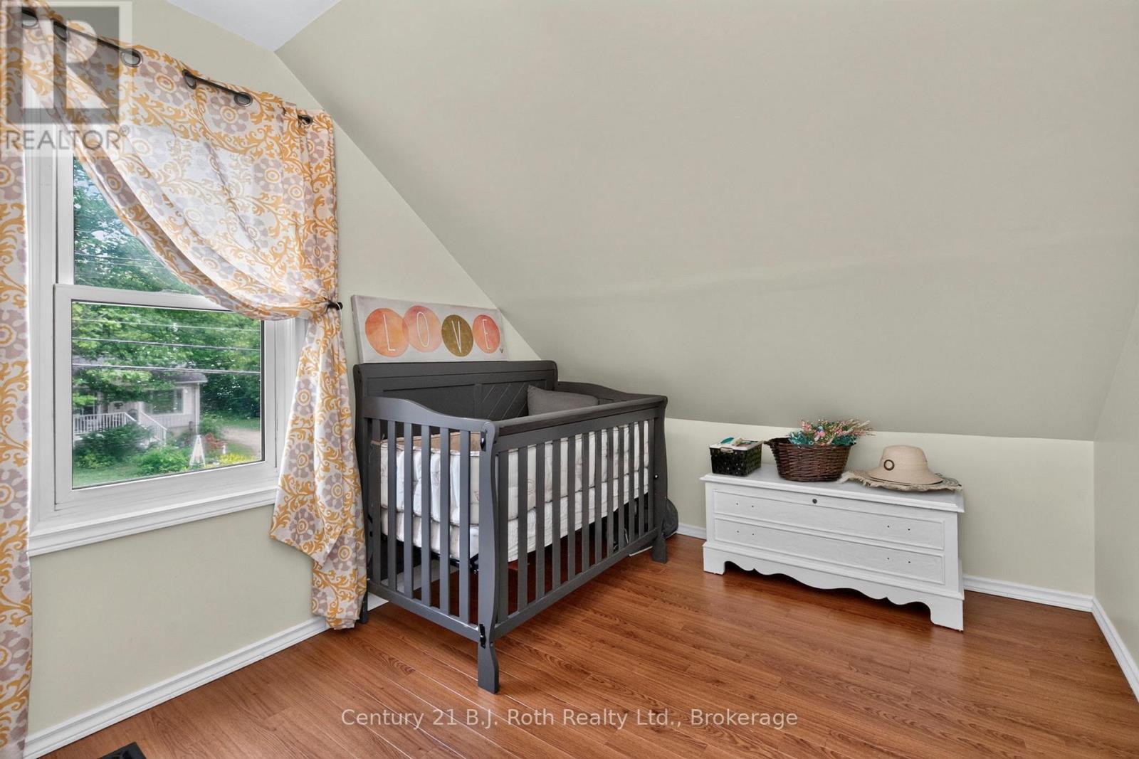 21 Maple Street, Tay, Ontario  L0K 2A0 - Photo 27 - S13464912
