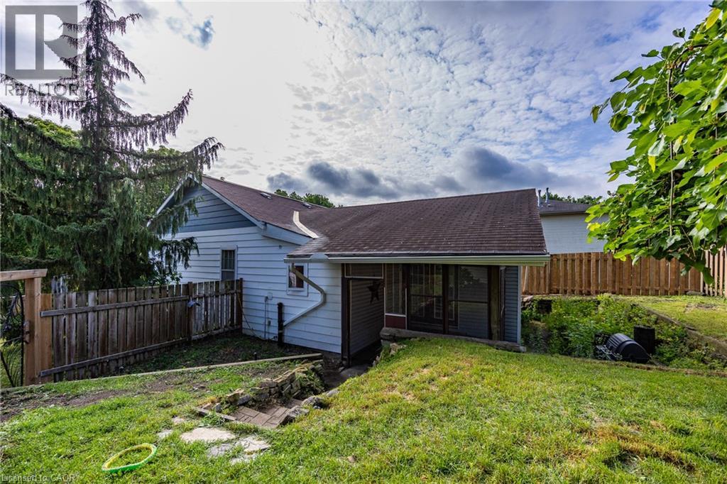 122 Queen Street, Ingersoll, Ontario  N5C 3A6 - Photo 5 - 40841334