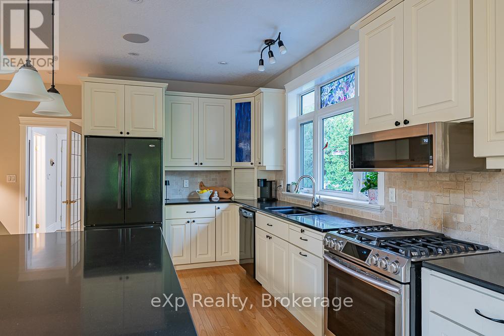 141 Bay Street, South Bruce Peninsula, Ontario  N0H 2T0 - Photo 25 - X13465160