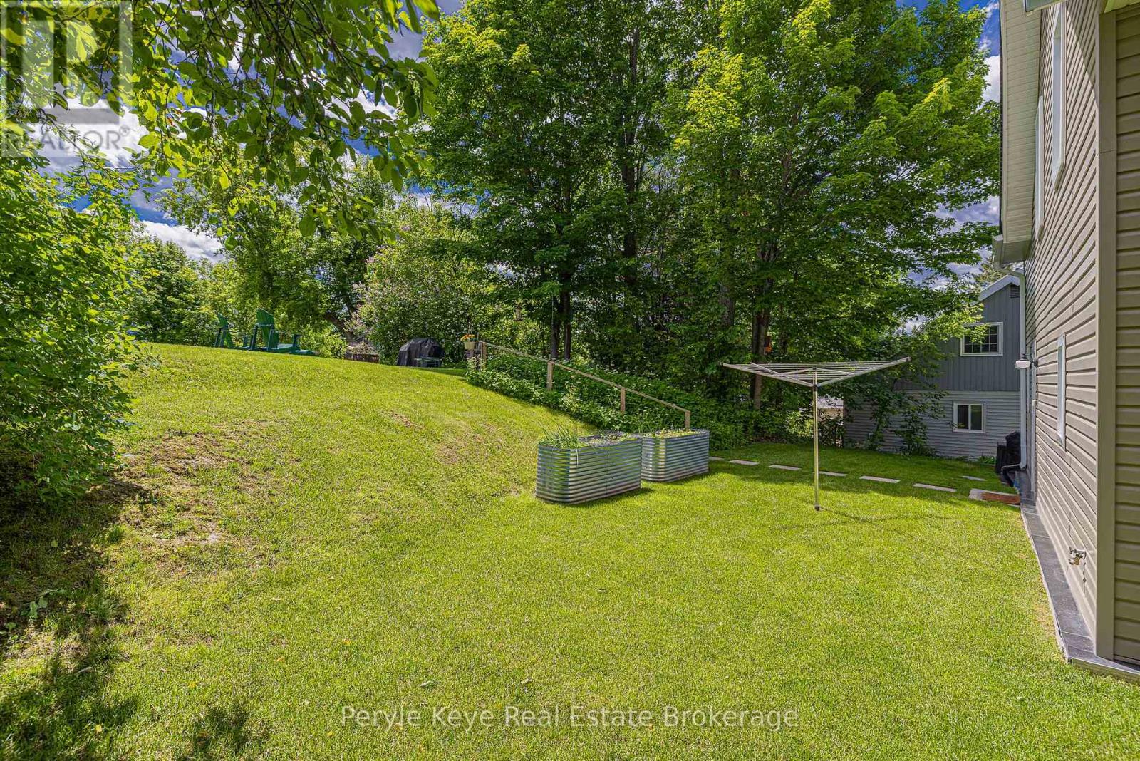14 Milton Street, Bracebridge, Ontario  P1L 1G8 - Photo 34 - X13465600