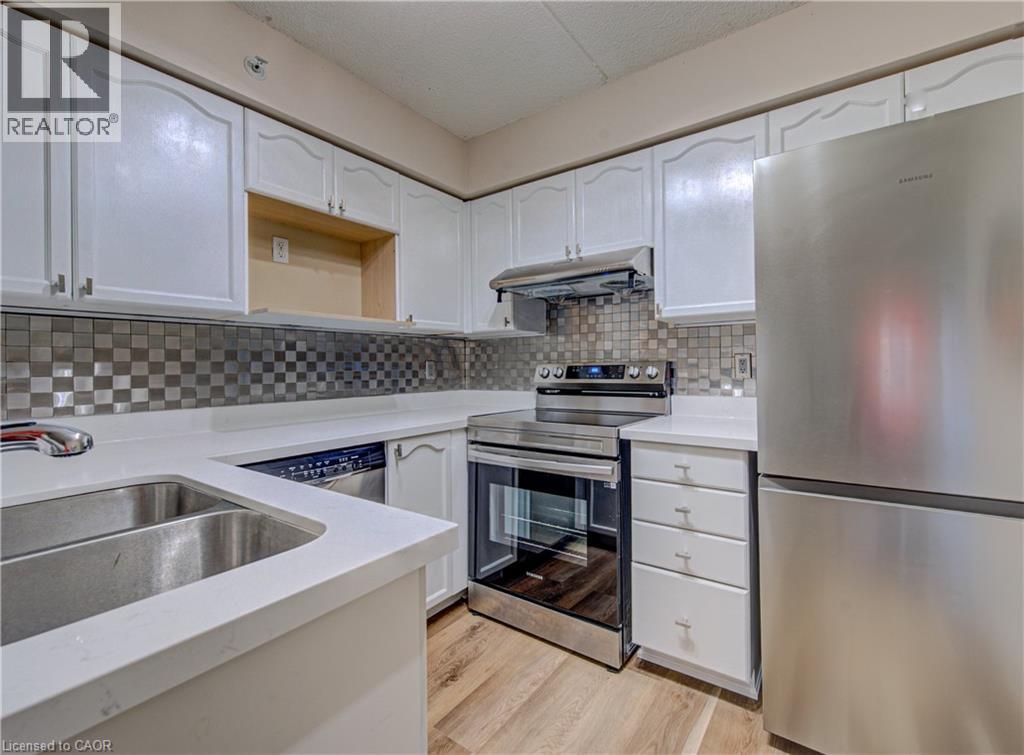 1490 Bishops Gate Unit# 106, Oakville, Ontario  L6M 4N3 - Photo 10 - 40841373