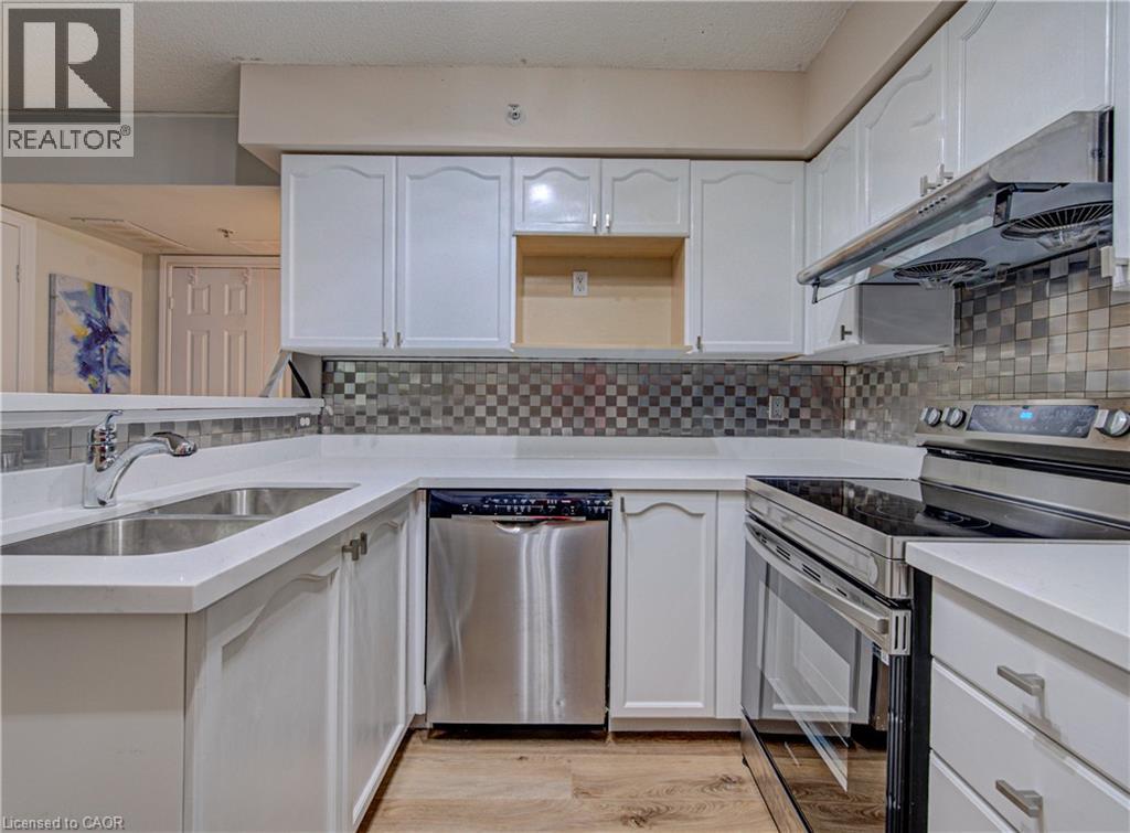 1490 Bishops Gate Unit# 106, Oakville, Ontario  L6M 4N3 - Photo 11 - 40841373