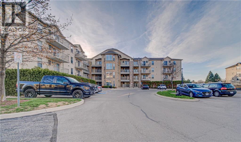 1490 Bishops Gate Unit# 106, Oakville, Ontario  L6M 4N3 - Photo 4 - 40841373