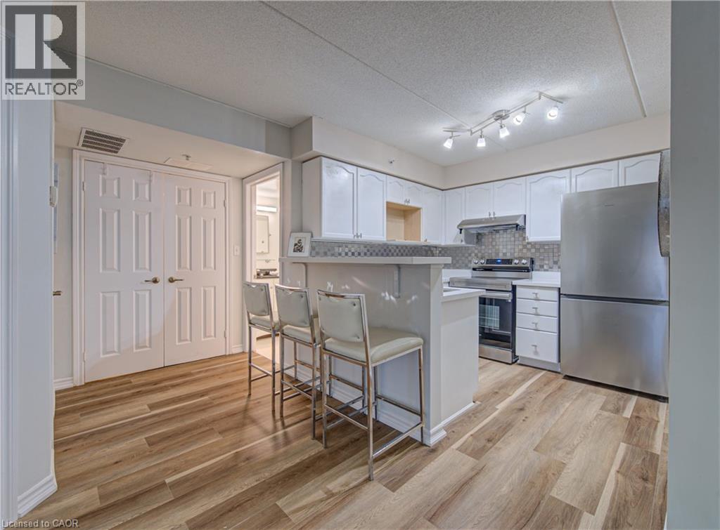 1490 Bishops Gate Unit# 106, Oakville, Ontario  L6M 4N3 - Photo 8 - 40841373