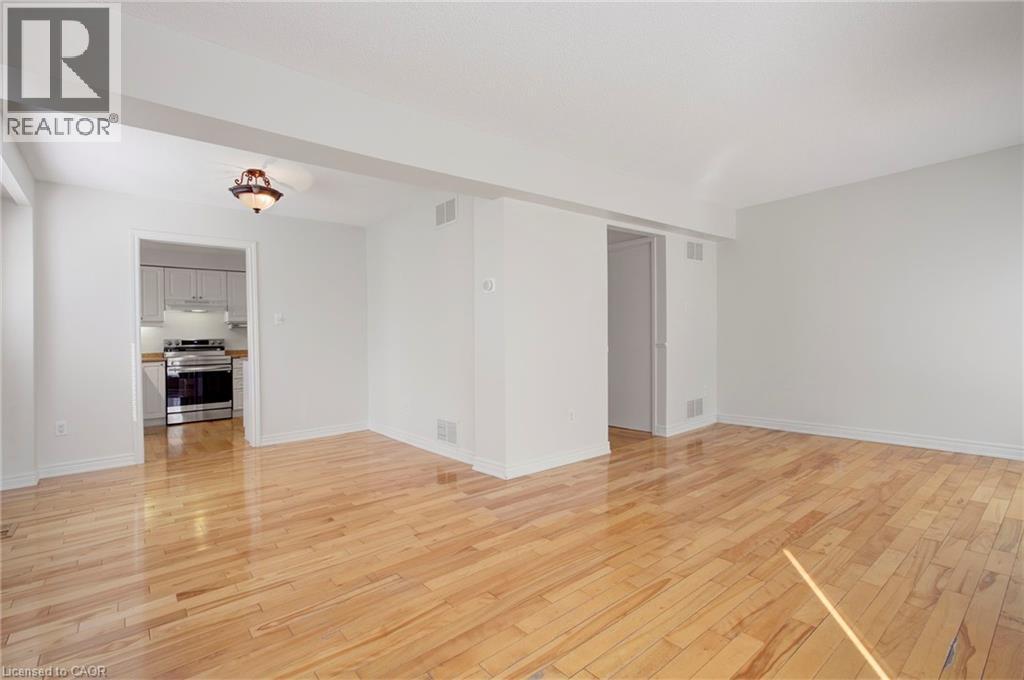336 Queen Street S Unit# 14, Mississauga, Ontario  L5M 1M2 - Photo 12 - 40841239