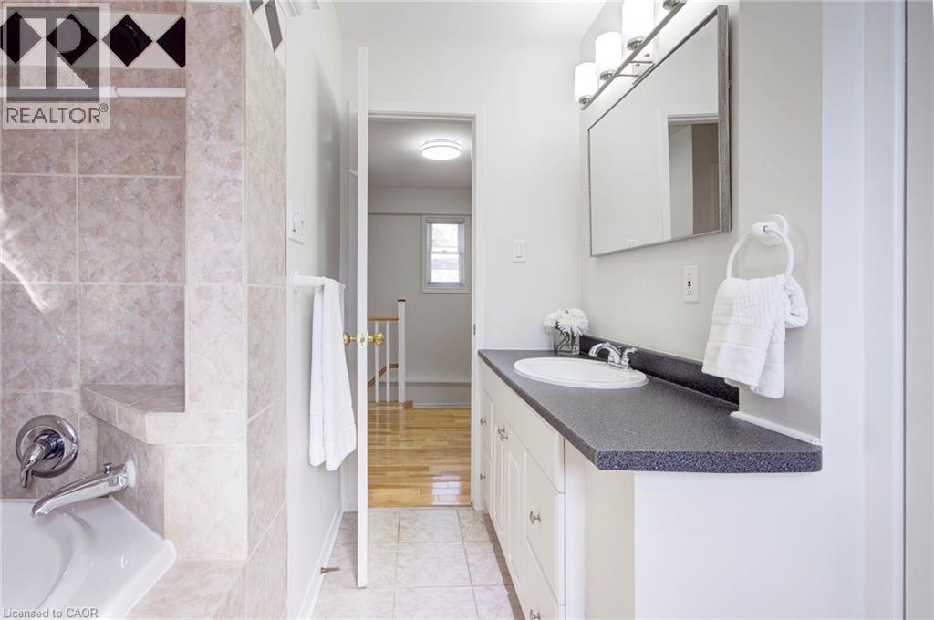 336 Queen Street S Unit# 14, Mississauga, Ontario  L5M 1M2 - Photo 28 - 40841239