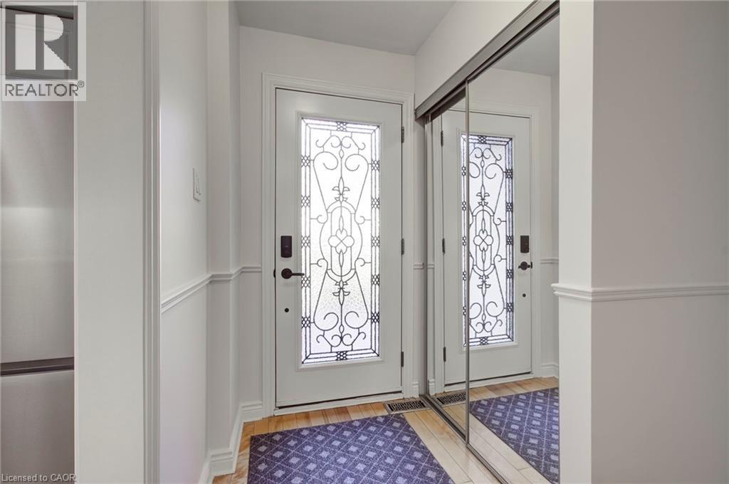 336 Queen Street S Unit# 14, Mississauga, Ontario  L5M 1M2 - Photo 4 - 40841239