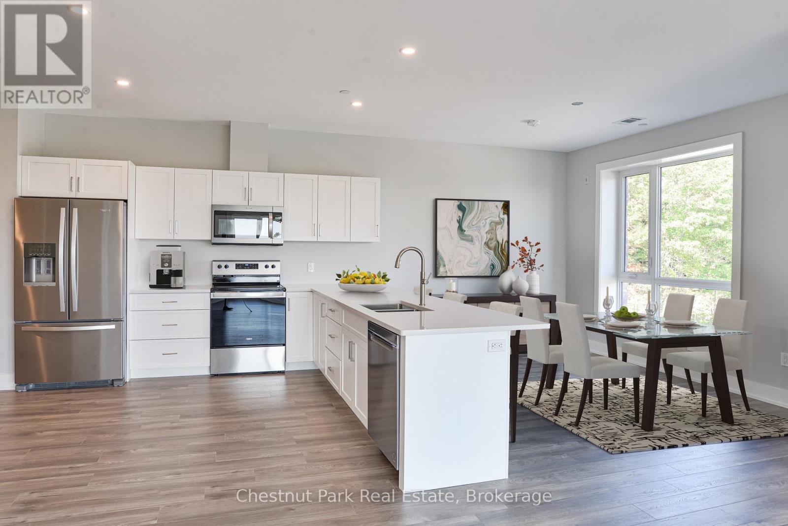 202 - 20 Campus Trail, Huntsville, Ontario  P1H 0K2 - Photo 2 - X13465804