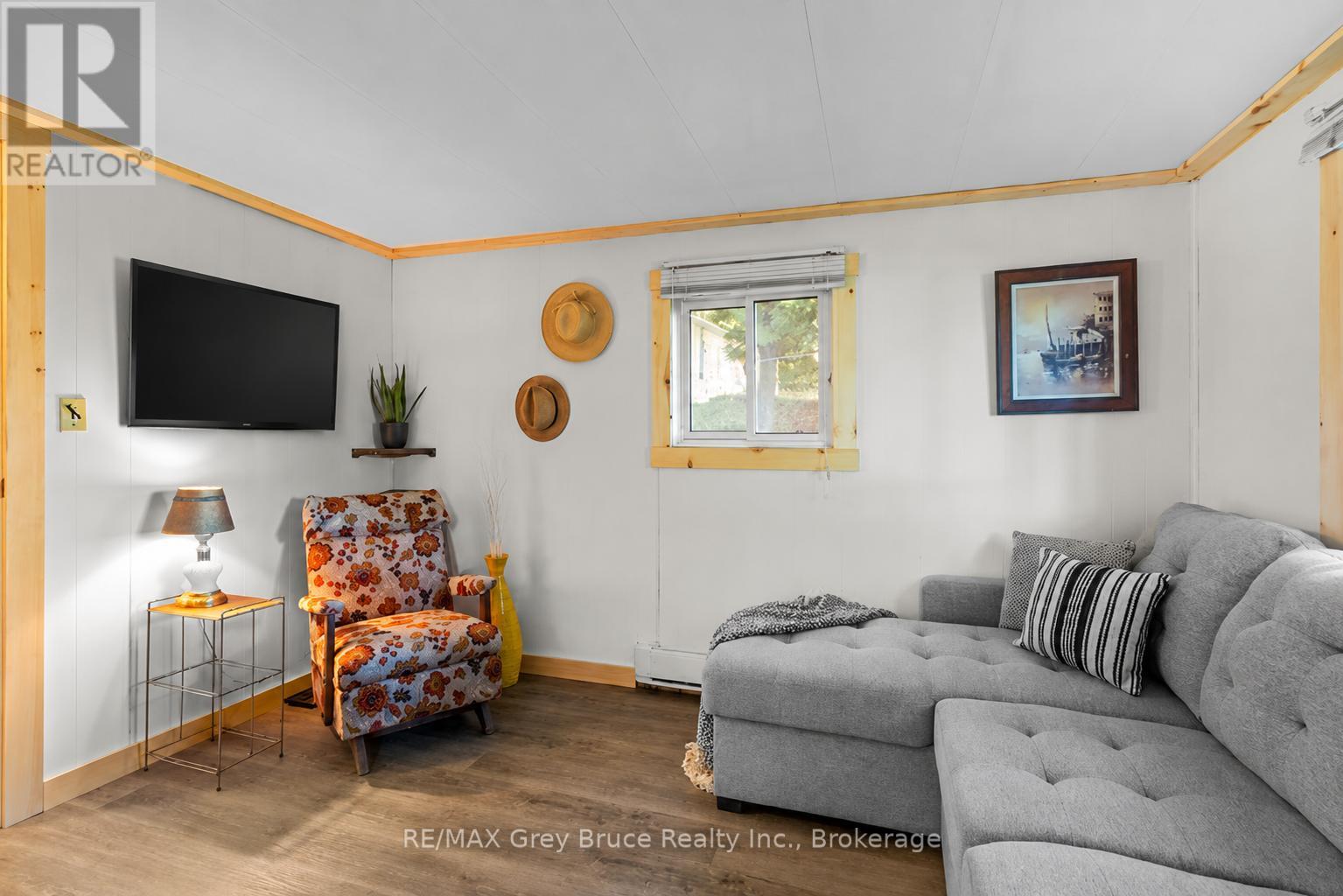 609 Stokes Bay Road, Northern Bruce Peninsula, Ontario  N0H 2M0 - Photo 11 - X13465936