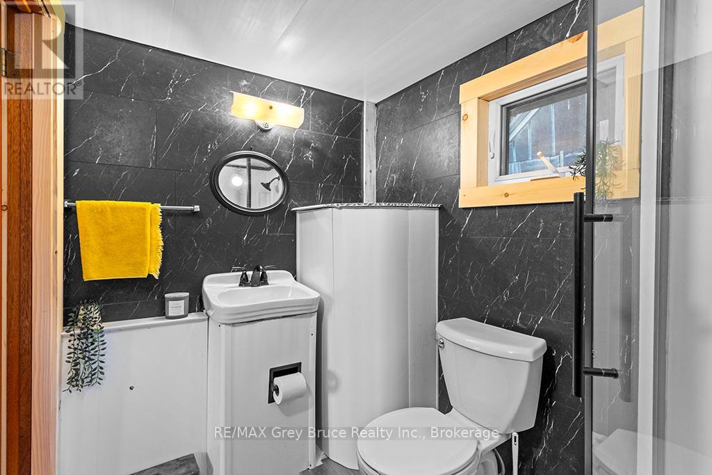 609 Stokes Bay Road, Northern Bruce Peninsula, Ontario  N0H 2M0 - Photo 19 - X13465936