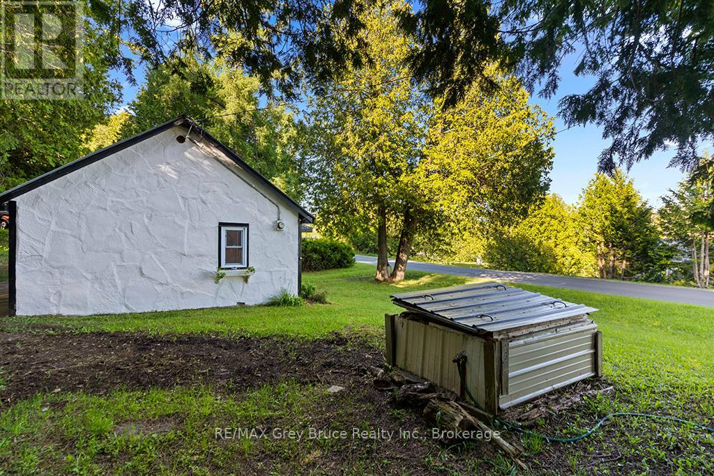 609 Stokes Bay Road, Northern Bruce Peninsula, Ontario  N0H 2M0 - Photo 23 - X13465936