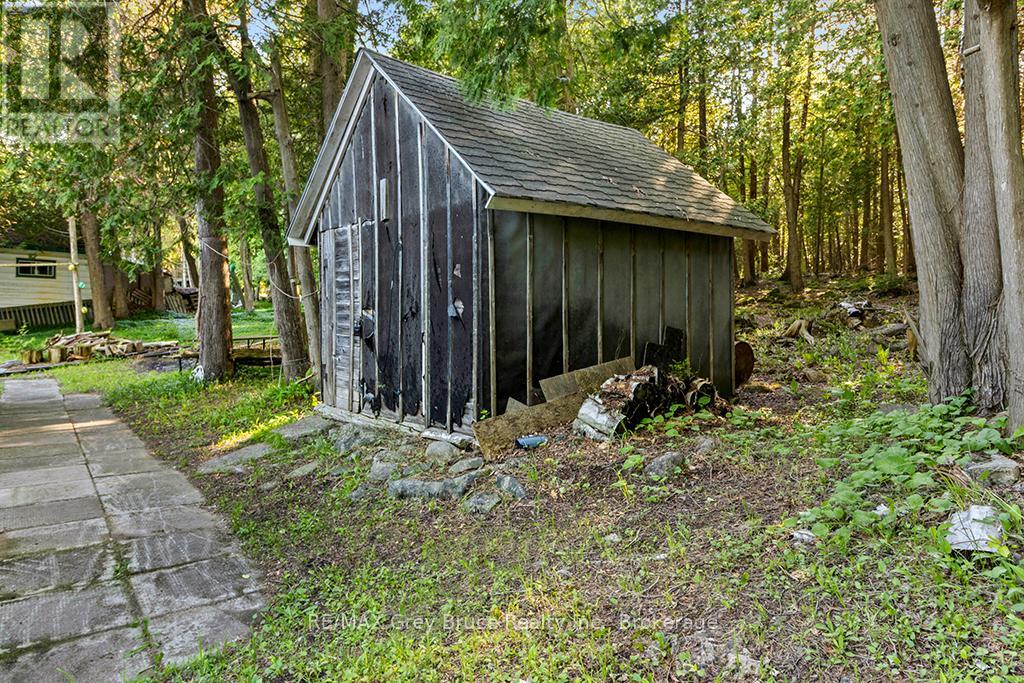 609 Stokes Bay Road, Northern Bruce Peninsula, Ontario  N0H 2M0 - Photo 24 - X13465936