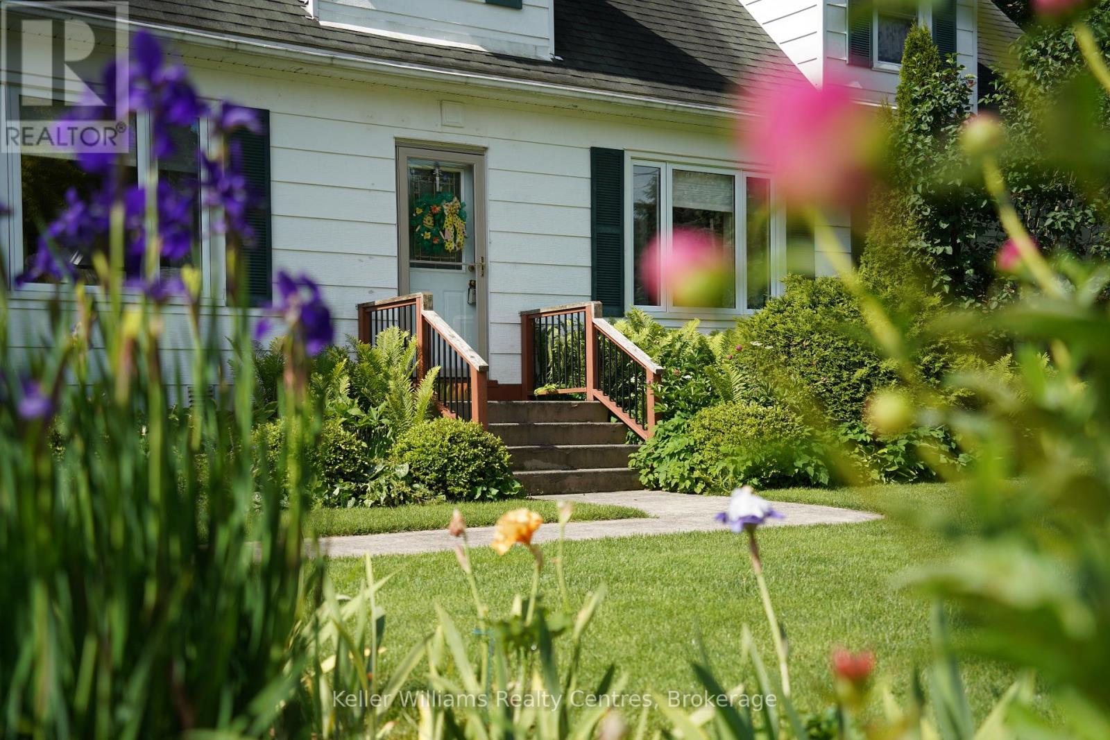 880 16th Street W, Georgian Bluffs, Ontario  N4K 6V5 - Photo 11 - X13466252