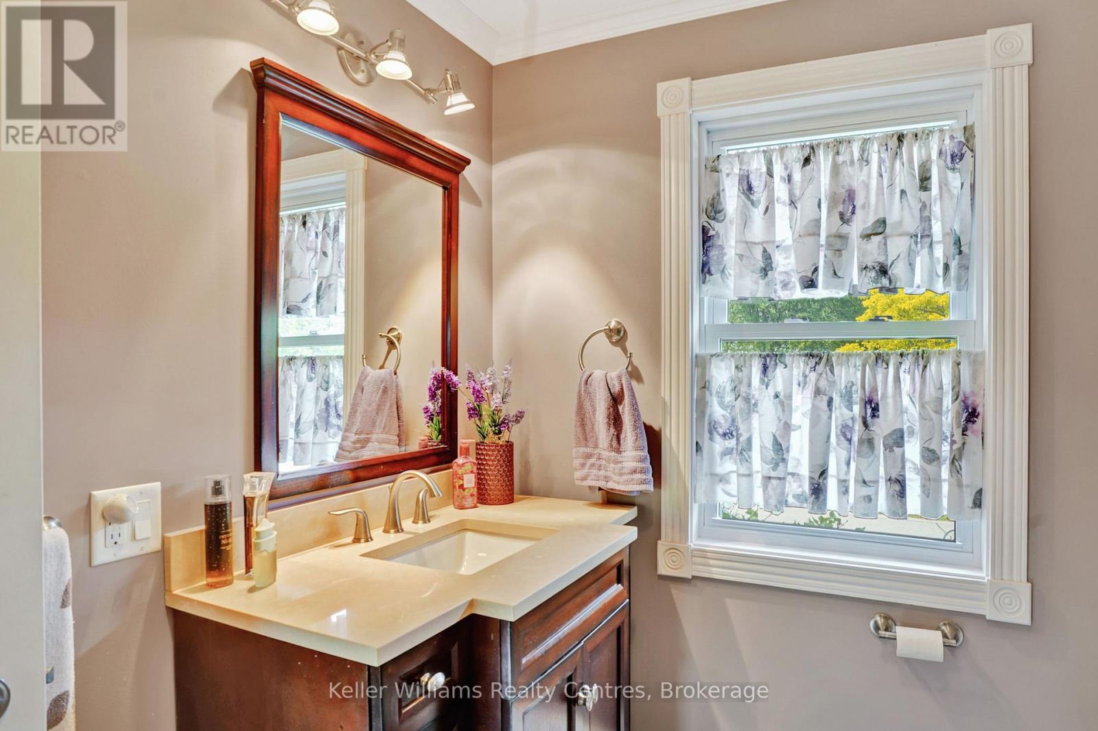 880 16th Street W, Georgian Bluffs, Ontario  N4K 6V5 - Photo 32 - X13466252