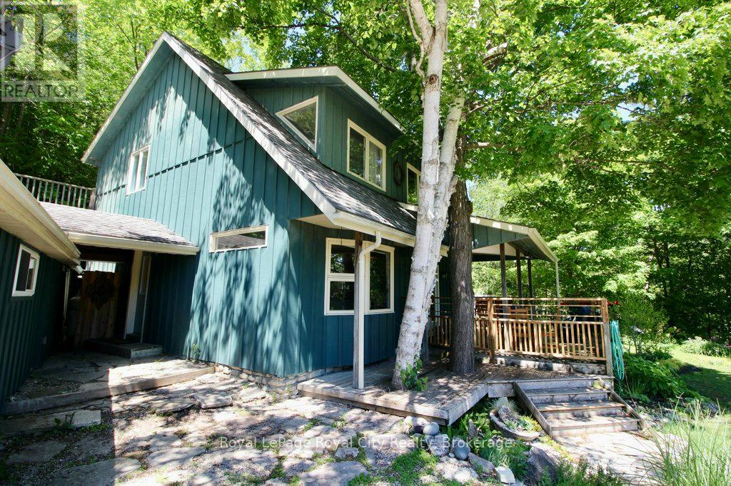 11 Shoreline Drive, Northern Bruce Peninsula, Ontario  N0H 1Z0 - Photo 2 - X13466318