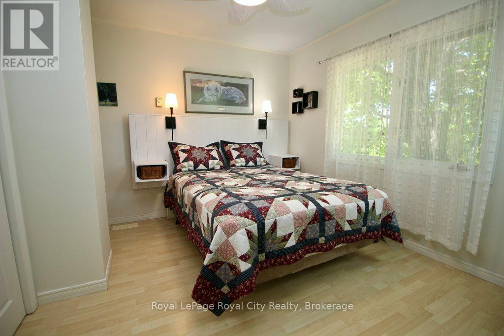 11 Shoreline Drive, Northern Bruce Peninsula, Ontario  N0H 1Z0 - Photo 24 - X13466318