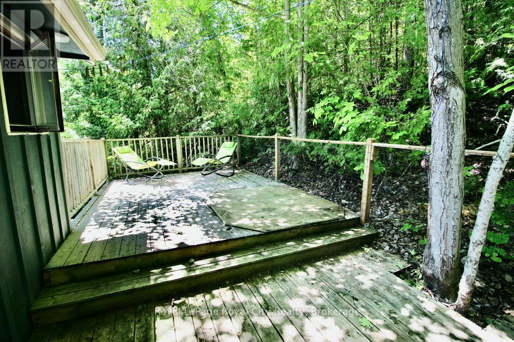 11 Shoreline Drive, Northern Bruce Peninsula, Ontario  N0H 1Z0 - Photo 35 - X13466318