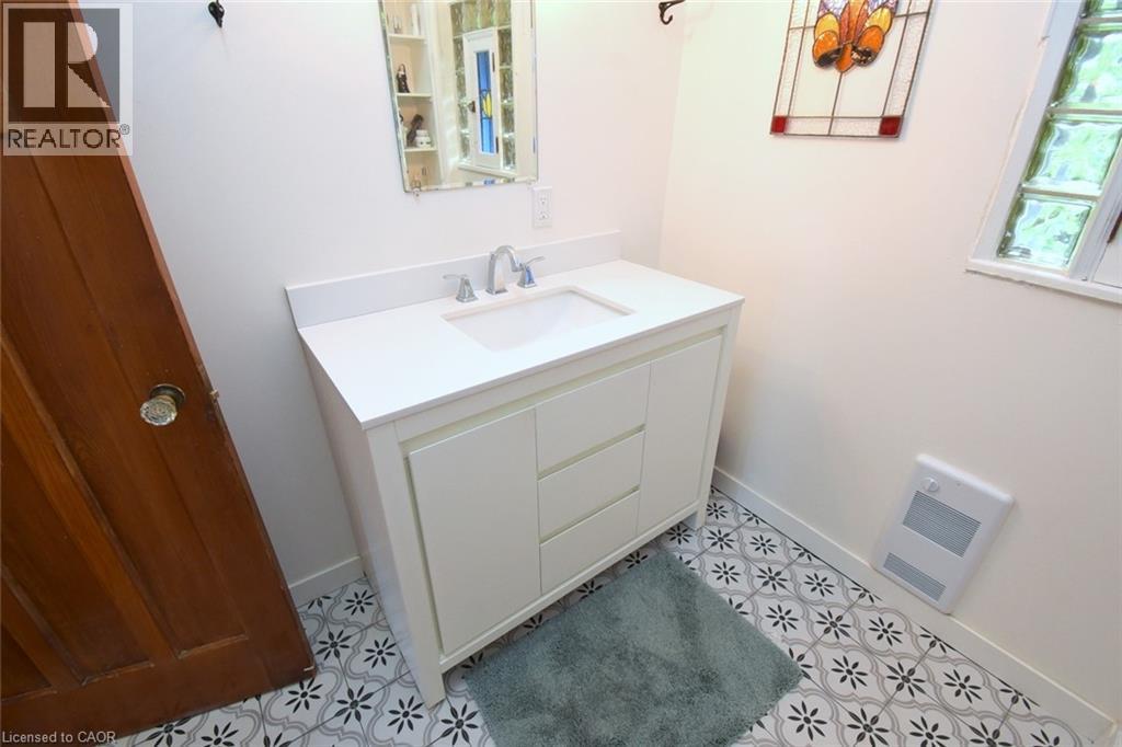 28 St Clair Avenue, Hamilton, Ontario  L8M 2N3 - Photo 32 - 40841321