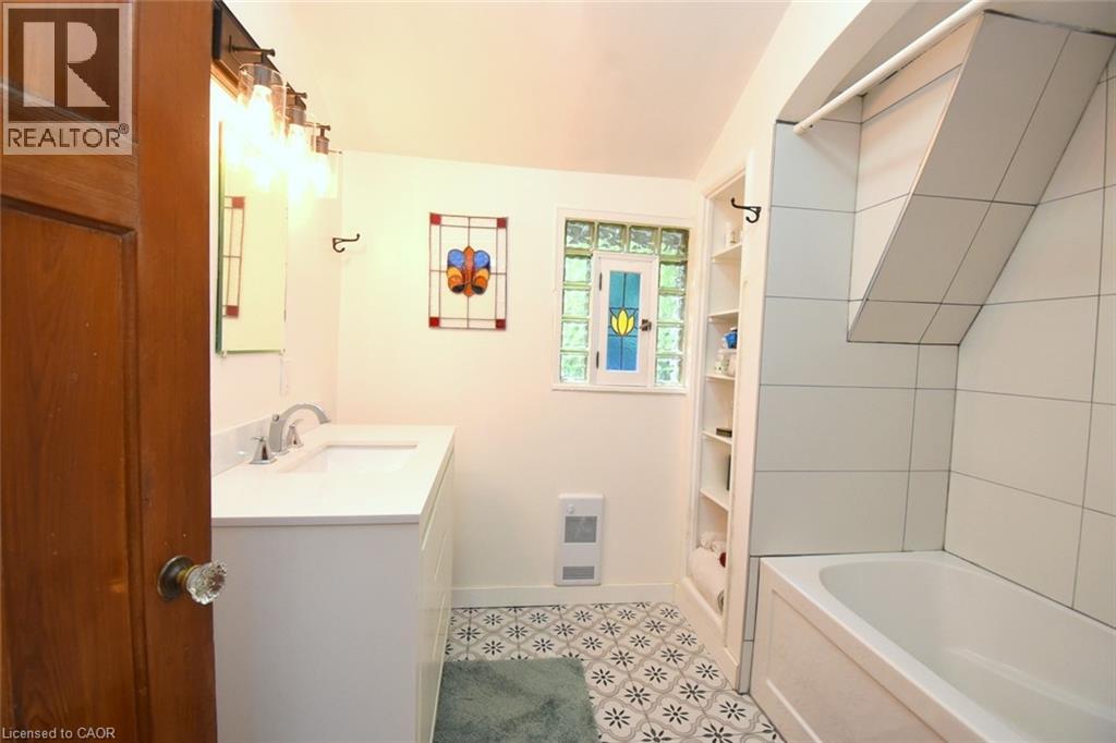 28 St Clair Avenue, Hamilton, Ontario  L8M 2N3 - Photo 33 - 40841321