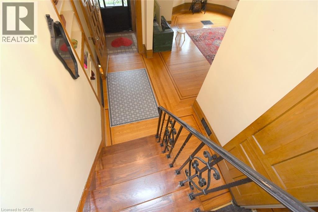 28 St Clair Avenue, Hamilton, Ontario  L8M 2N3 - Photo 5 - 40841321
