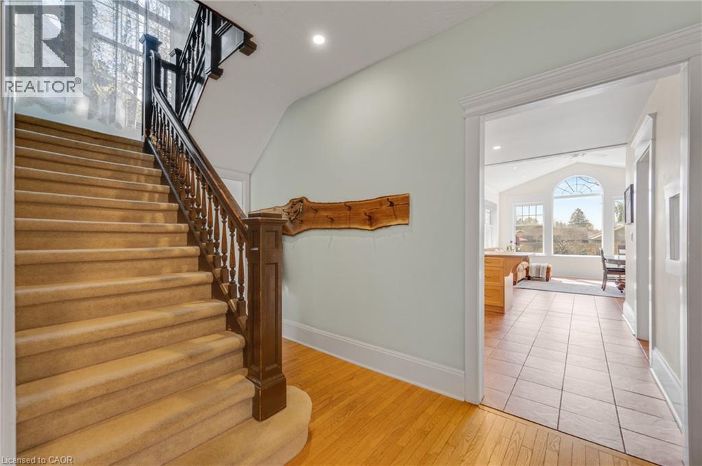739 Colborne Street, Brantford, Ontario  N3S 3R9 - Photo 10 - 40841144