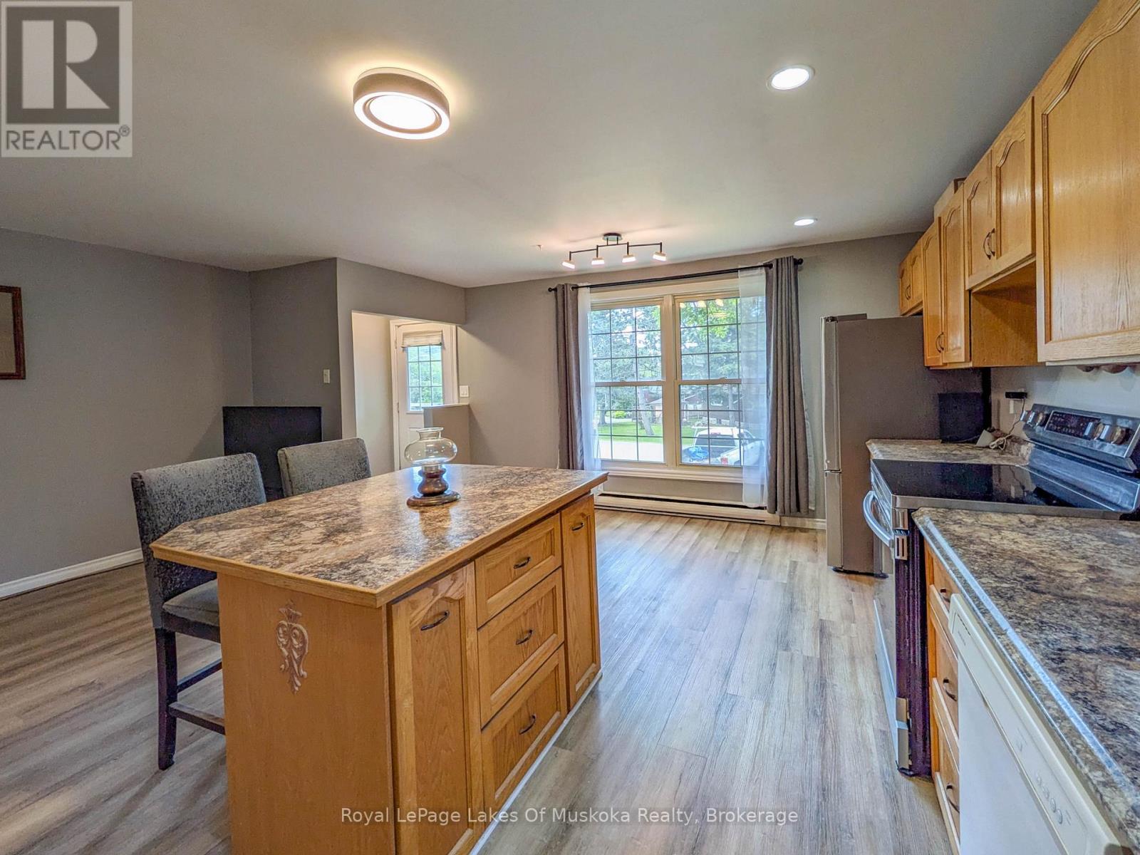 12 Valley Drive, Bracebridge, Ontario  P1L 1B8 - Photo 12 - X13466432