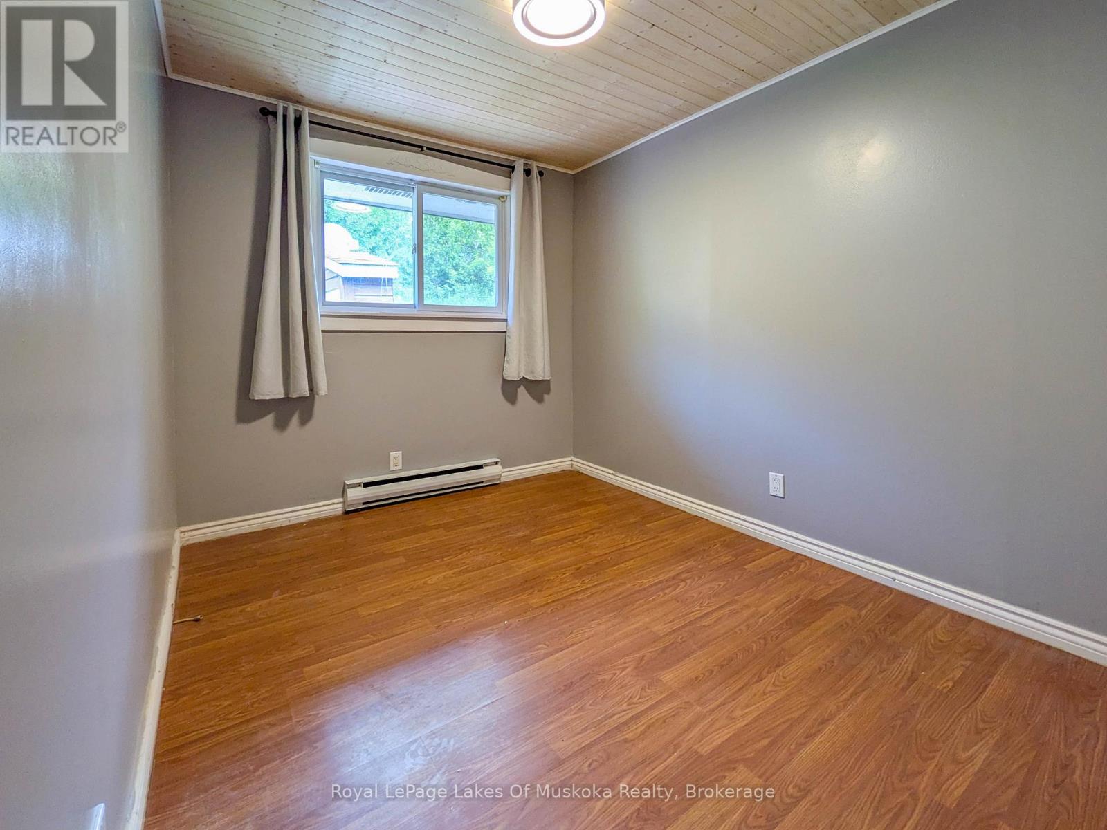 12 Valley Drive, Bracebridge, Ontario  P1L 1B8 - Photo 16 - X13466432